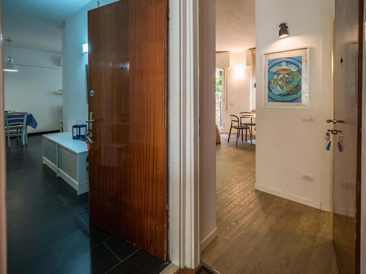 מונטרוסו אל מארה Il Giardino Di Ada Ground Floor Studio With Ac And Patio איטליה