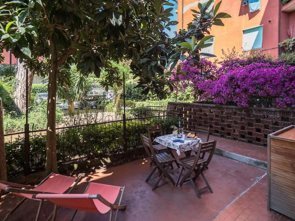 מונטרוסו אל מארה Il Giardino Di Ada Ground Floor Studio With Ac And Patio איטליה